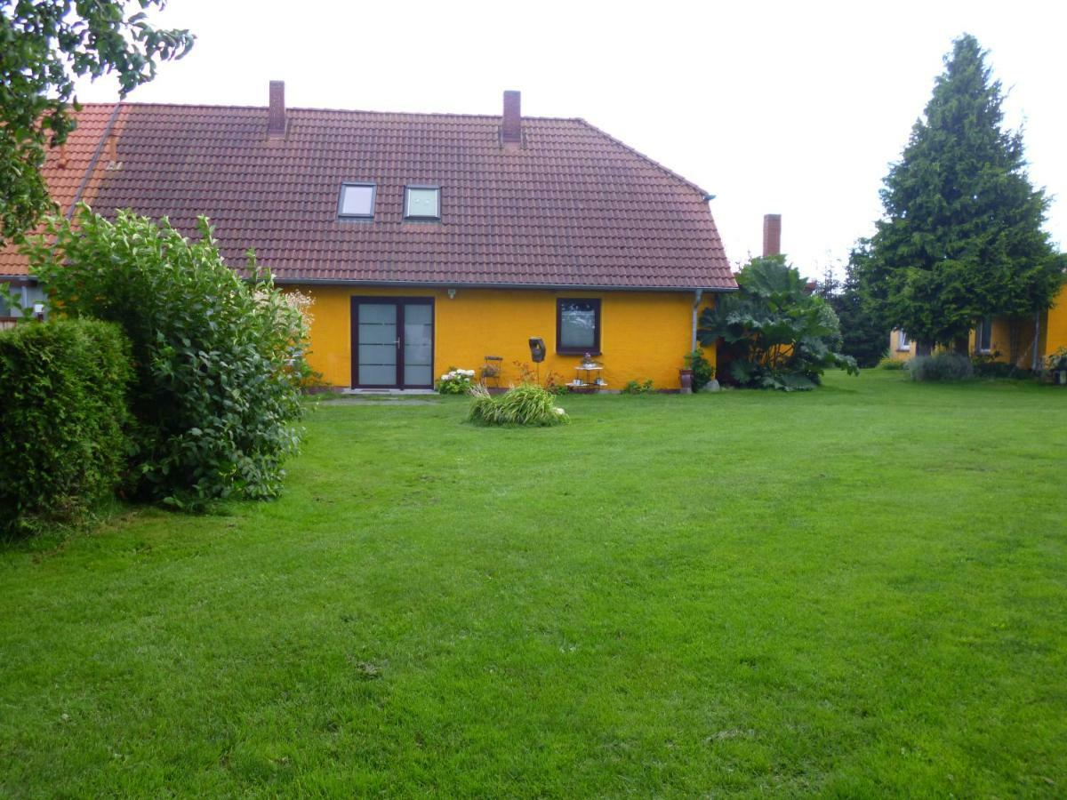 Ferienwohnungen Familie Jahn Thesenvitz Bagian luar foto